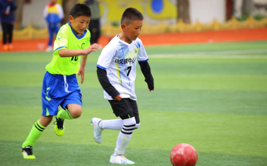 少年足球现场,少年足球队在线播放