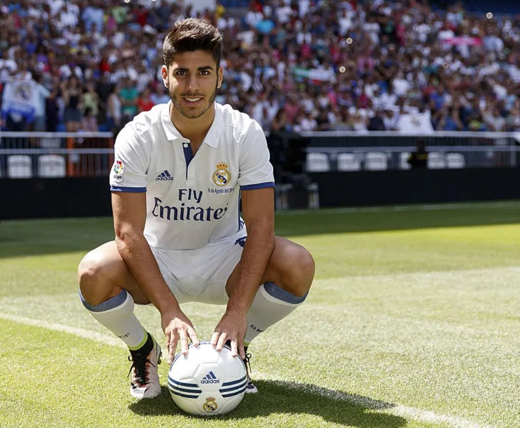 5000万，曝拜仁太子自荐皇马，阿森纳有意接盘，球员选择留队