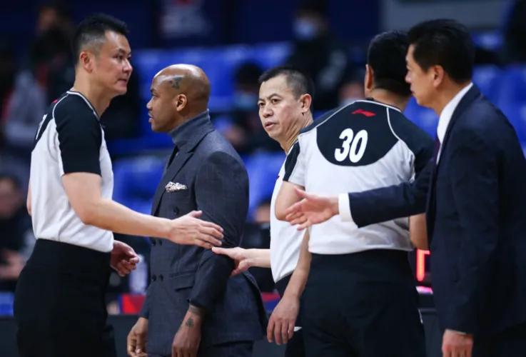 马布里在北控男篮下课已成极大概率,为什么老马与北控壮志未酬