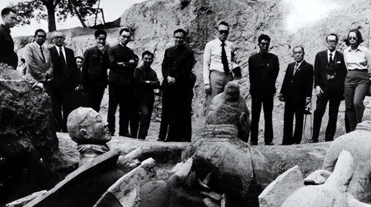 莫迪参观兵马俑视频,莫迪看兵马俑视频