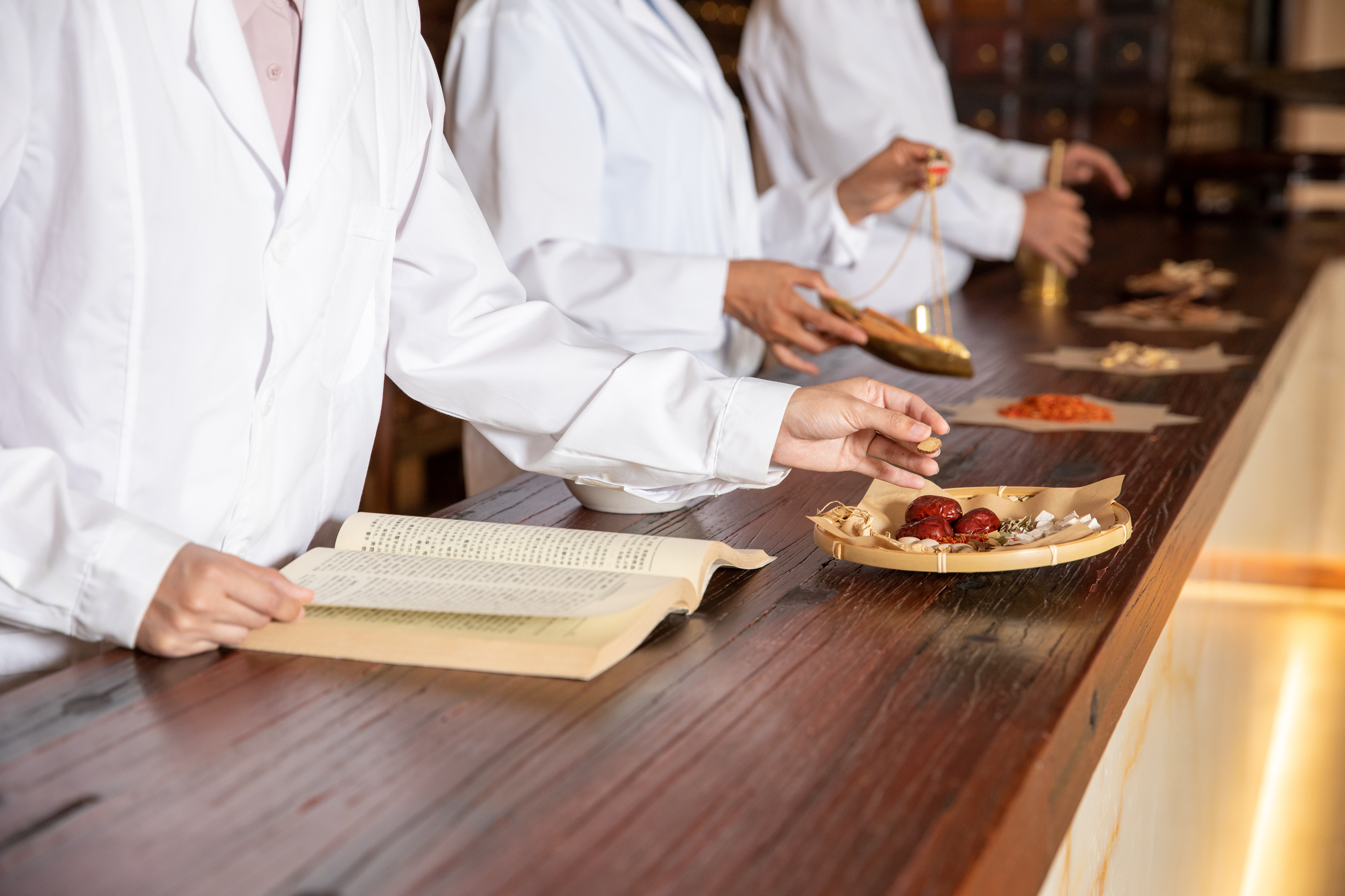 中医治疗带状疱疹特效药,中医是如何治疗带状疱疹的