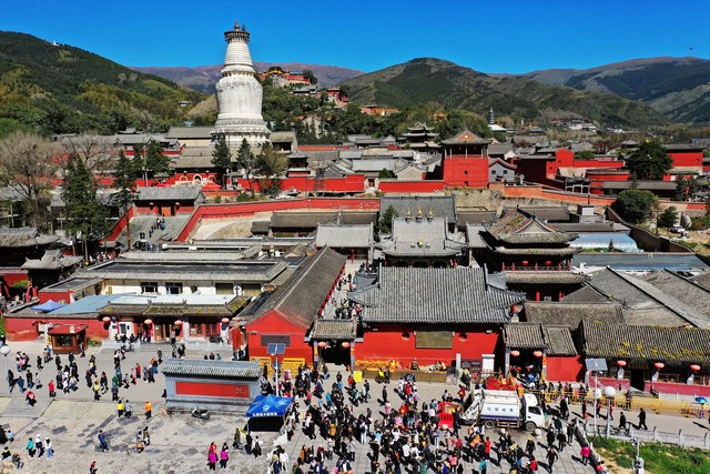 山西佛教圣地五台山珠光塔,山西省五台山四大佛教胜地之首