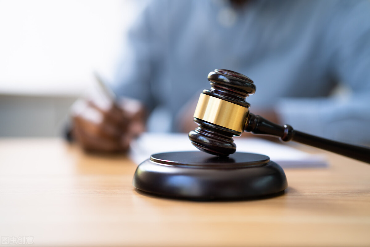 租豪车撞坏被索赔,浙江男子租豪车被撞