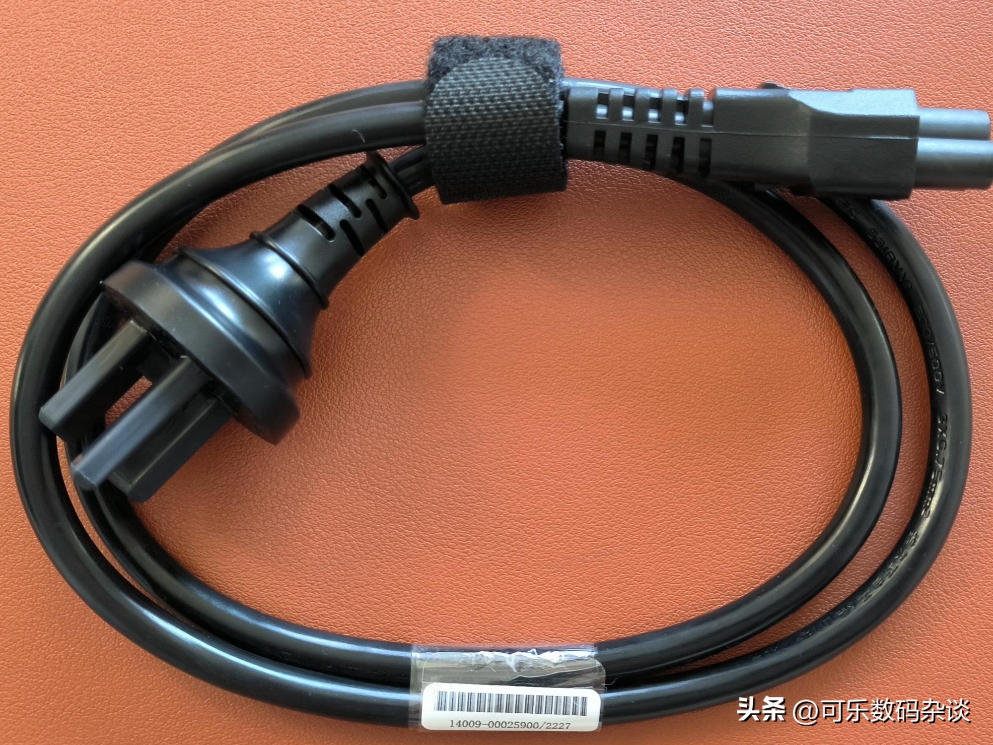 华硕路由器rog魔方开箱,华硕rog魔方三频万兆测评