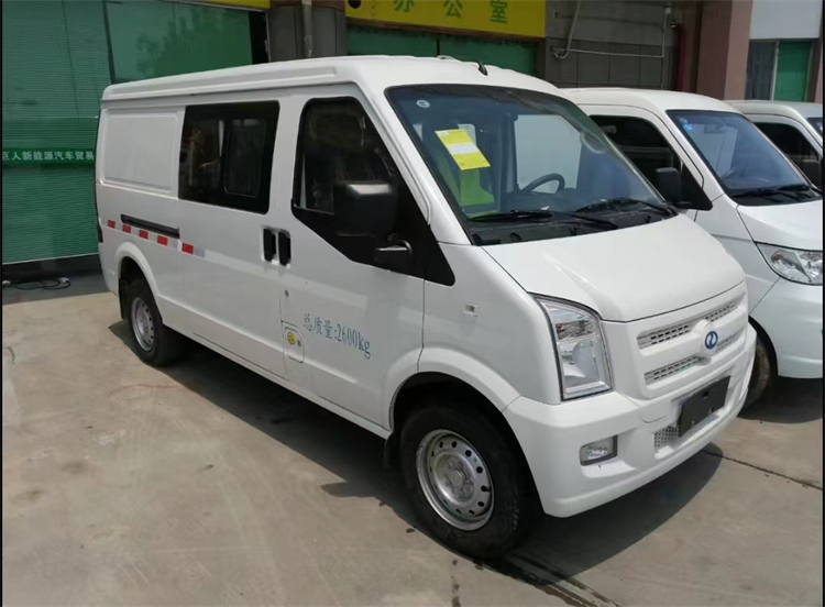 瑞驰ec35电动车面包车内饰,瑞驰ec35电动车面包车启动不了