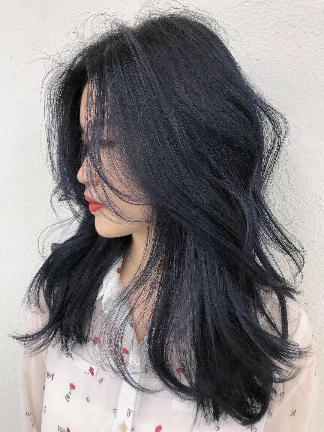 黄头发再染什么颜色能压住黄发,黄皮适合染什么颜色的发色显白