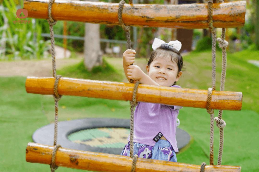 小宝宝一般几岁上幼托班好,孩子上托班给家长一点轻松的时光