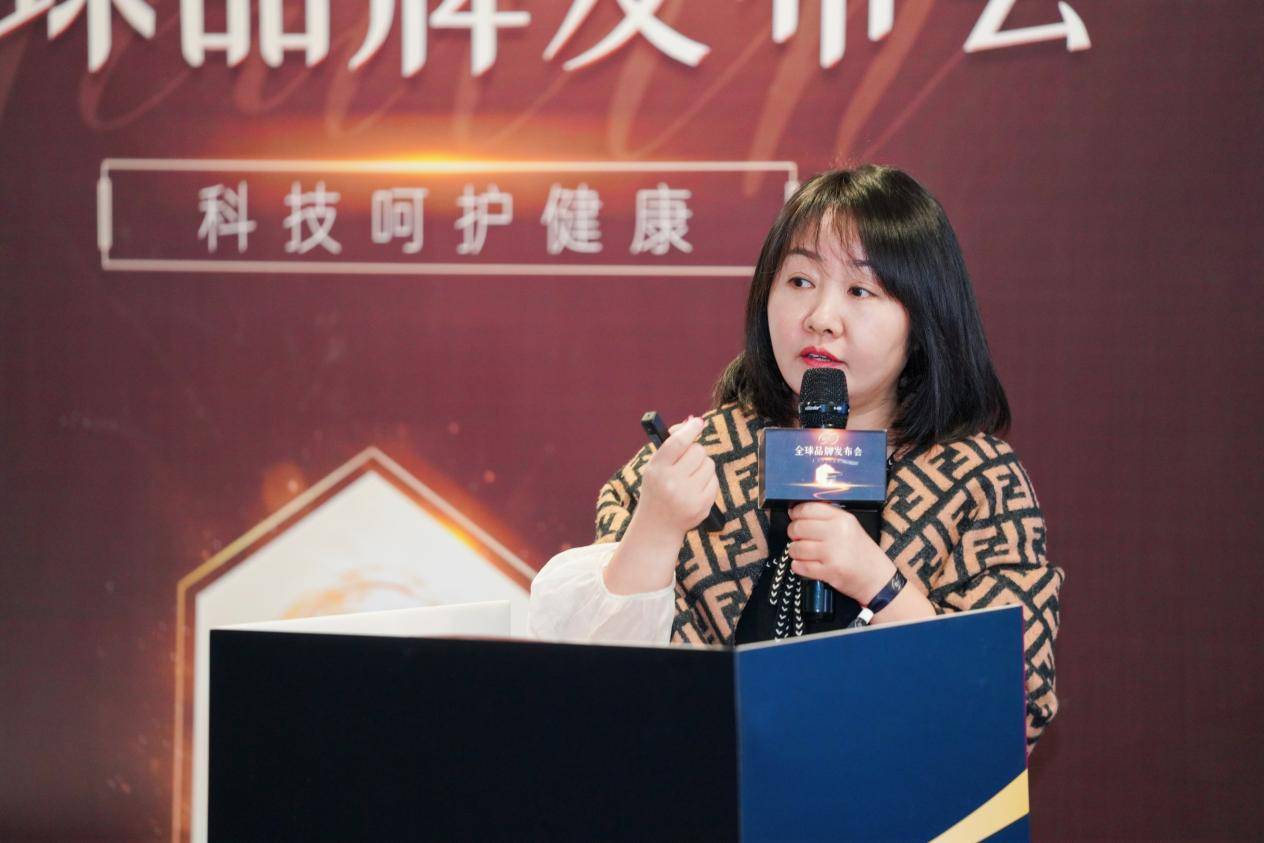 高端卫生巾全球,新型亲肤透气卫生巾