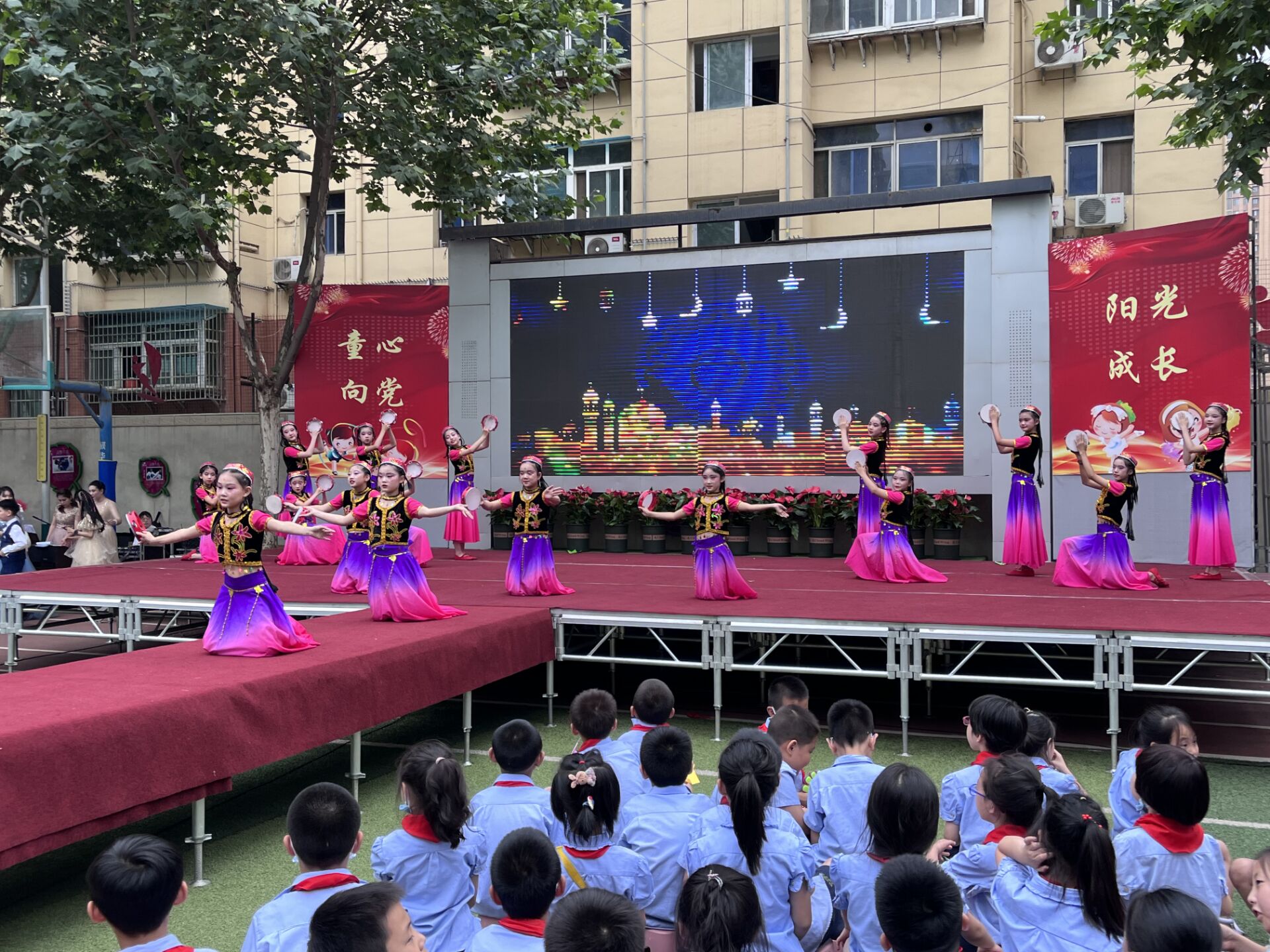 喜迎二十大筑梦向未来六年级400字,喜迎二十大筑梦向未来视频征集