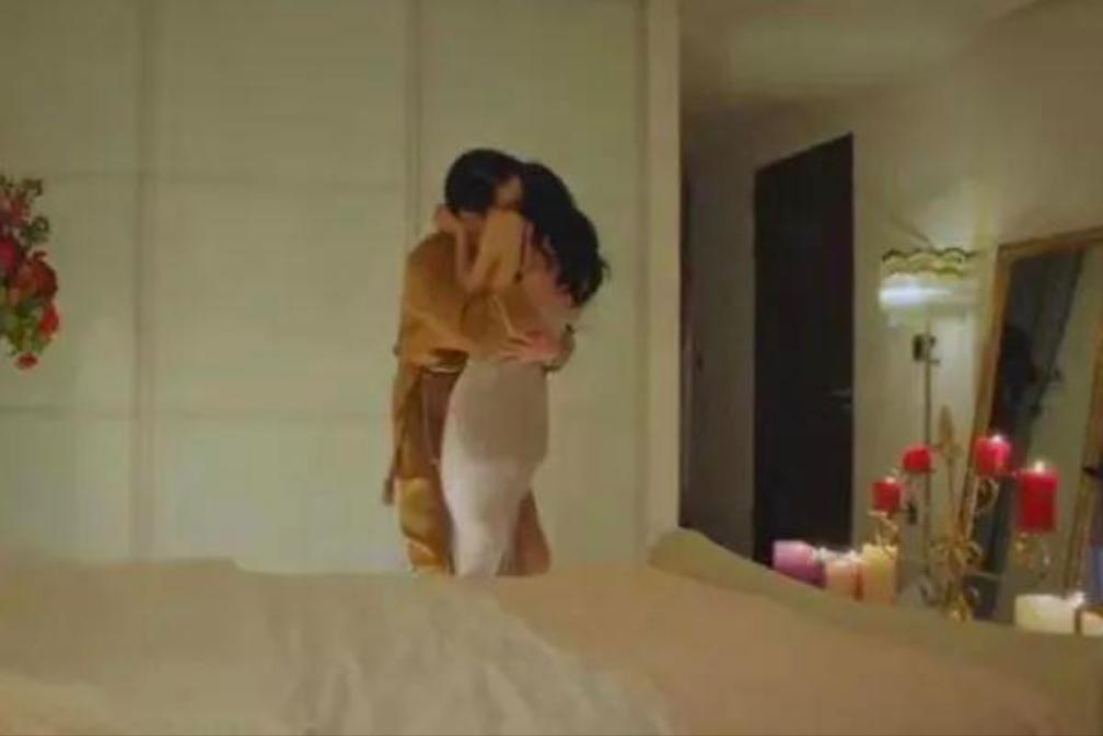 “最美院长”:避孕套按箱买，套不离身私生活糜烂，下场如何？