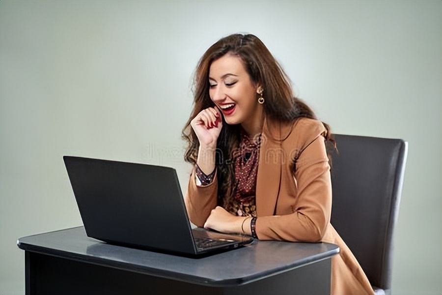 经期有直径8厘米大的肉状血块,女生来月经有血块子宫的变化