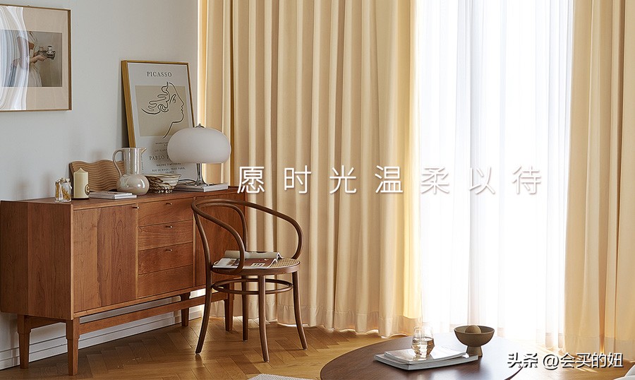 如何选便宜美观实用的窗帘,店铺一般装什么窗帘好看