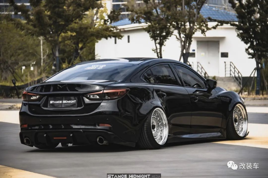 阿特兹超大气,阿特兹车身稳重