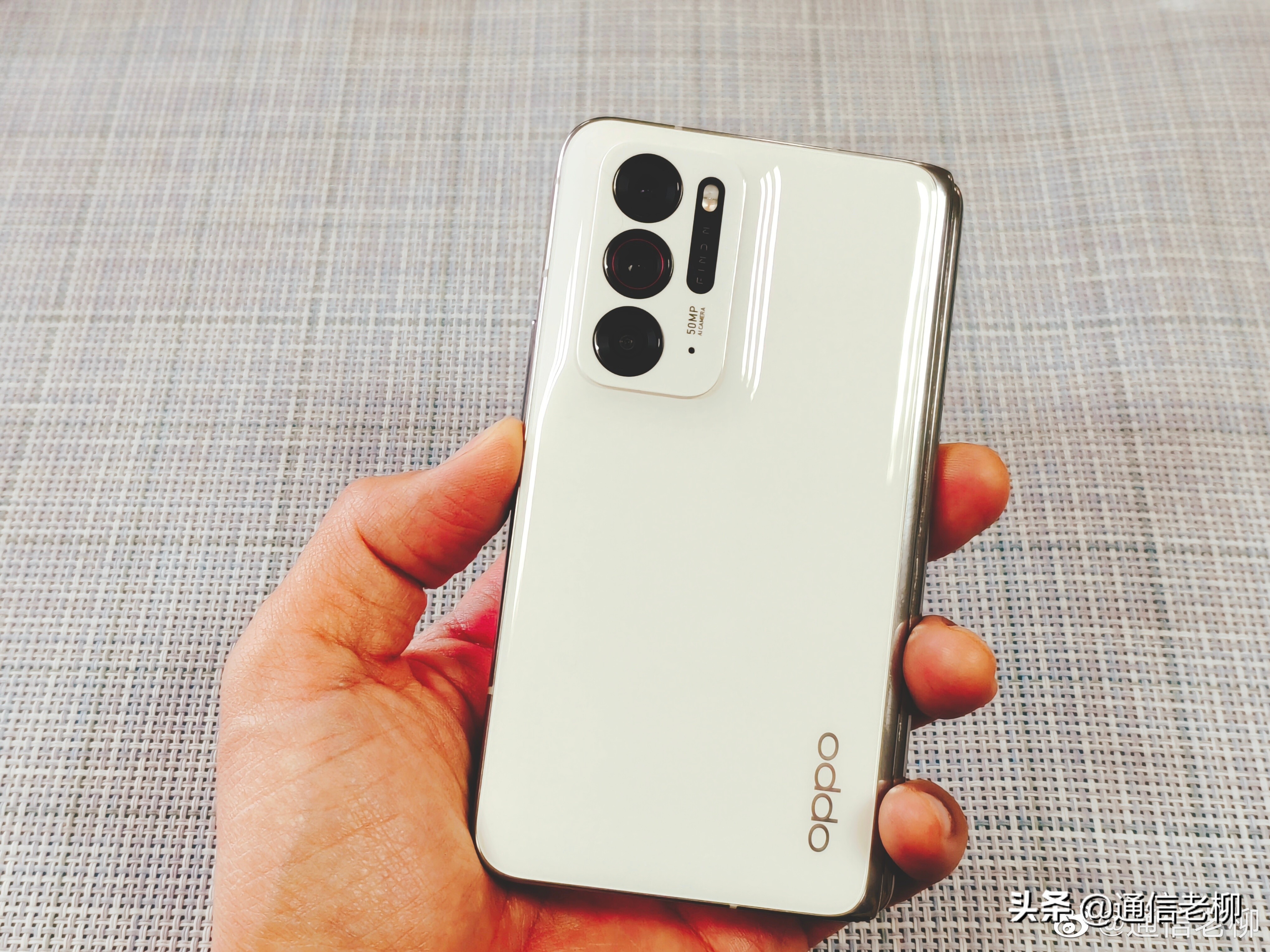 oppofindn折叠旗舰优点与缺点,oppofindn折叠屏手机缺点