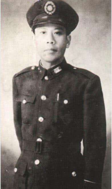 陈毅的军事能力如何？蒋介石曾两次评价，结论完全相反