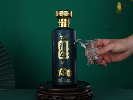 喝酒不能喝但是又想喝,十种最好喝纯粮酒推荐图片