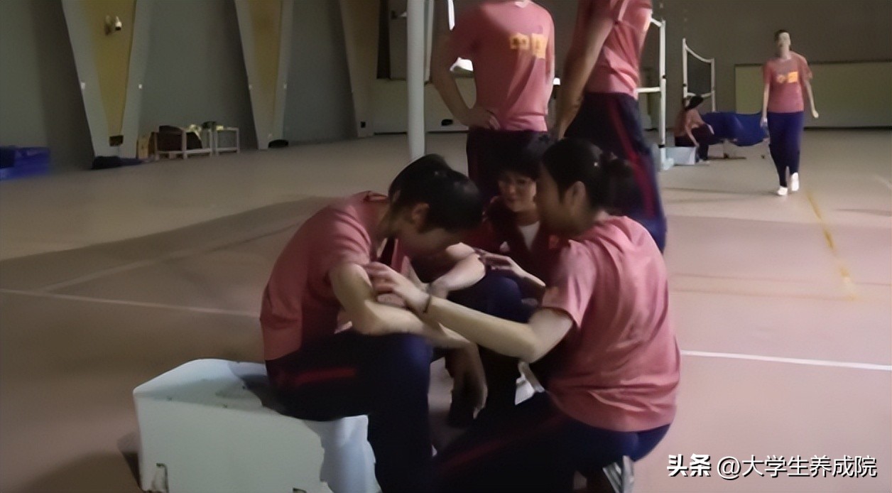 朱婷在瓦基弗银行队最艰难的比赛,朱婷心怀梦想脚踏实地经历困难