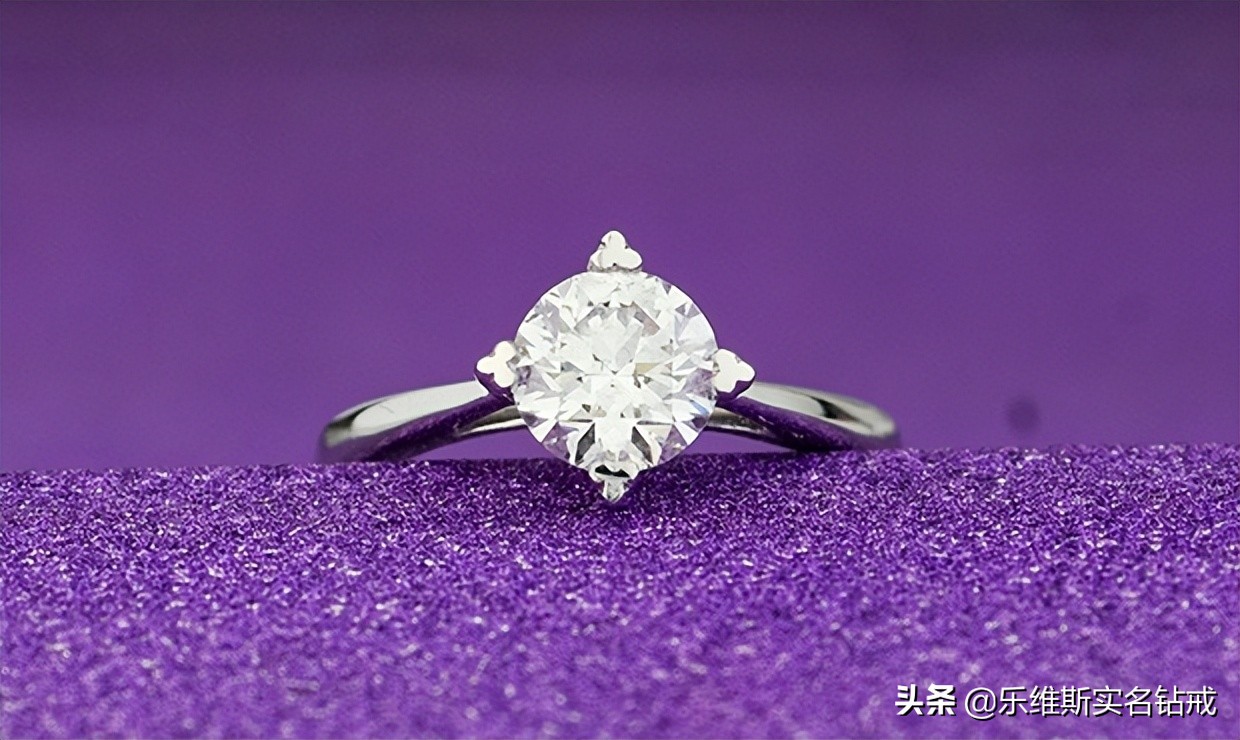 白金戒指pt950可以镶钻吗,pt950戒指上面的是什么钻石