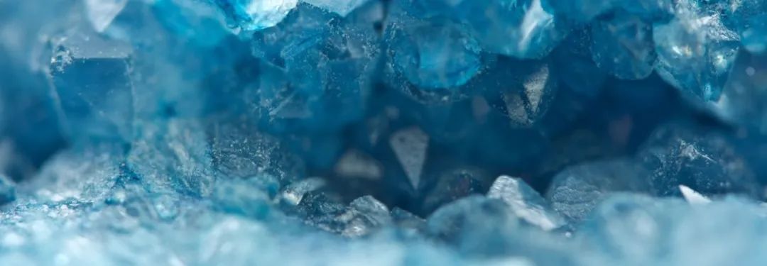 圣玛利亚蓝寓意,圣灵蓝与圣玛利亚蓝的区别