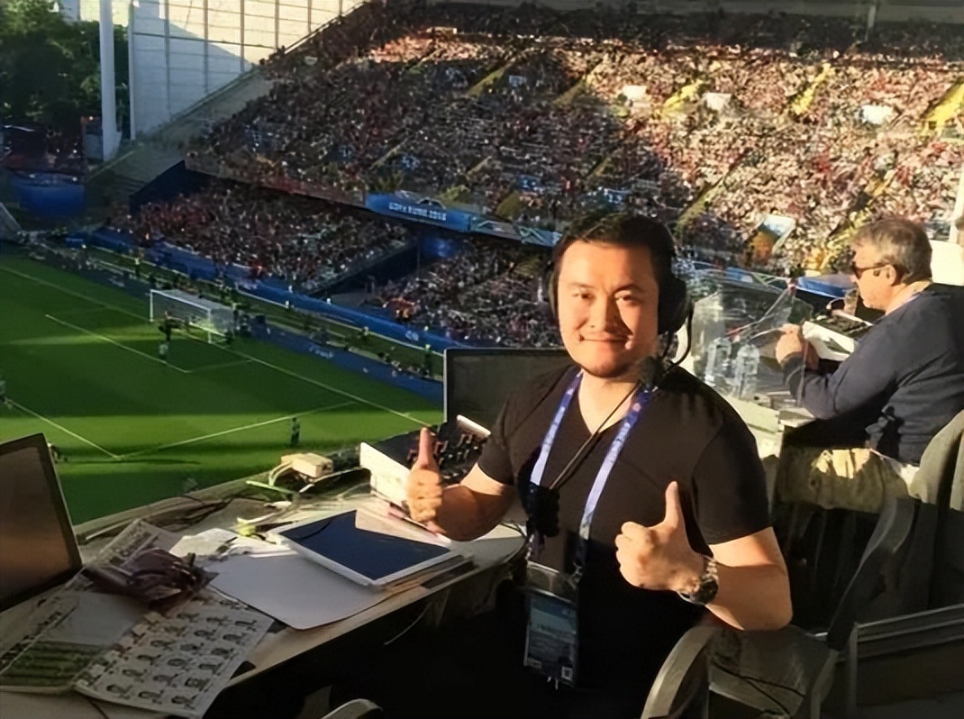 2022卡塔尔世界杯贺炜祝贺梅西,贺炜2014世界杯梅西错失大力神