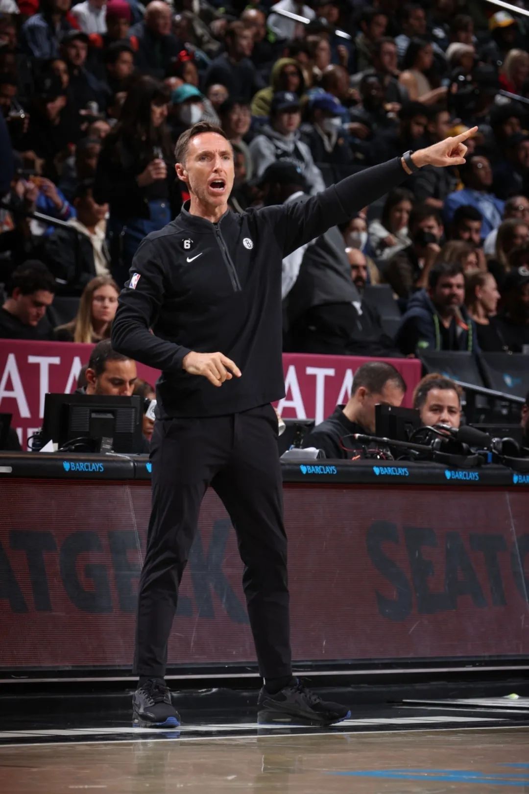 纳什为什么被称为菜鸟教练,纳什在哪两年是最佳球员