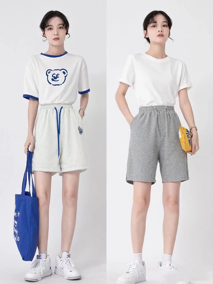 夏天穿短裤怎样让腿视觉上显瘦,短裤怎么穿搭显瘦显腿长