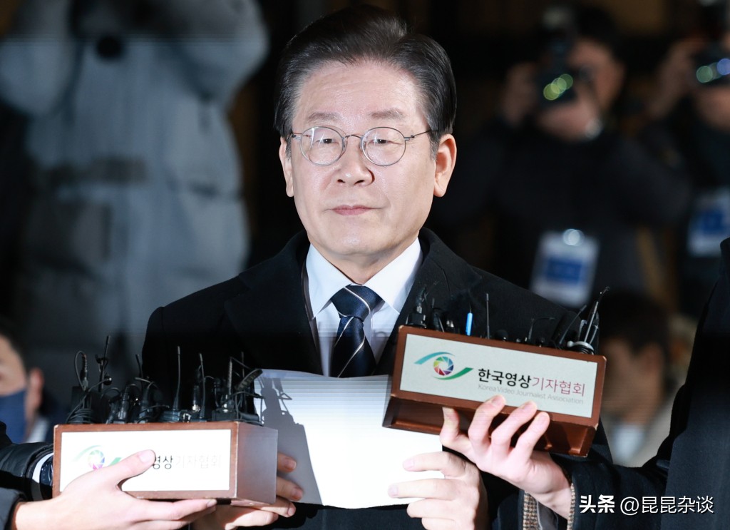 中方的这封请柬发对了人，文在寅重出江湖？尹锡悦*美亲**终尝苦果