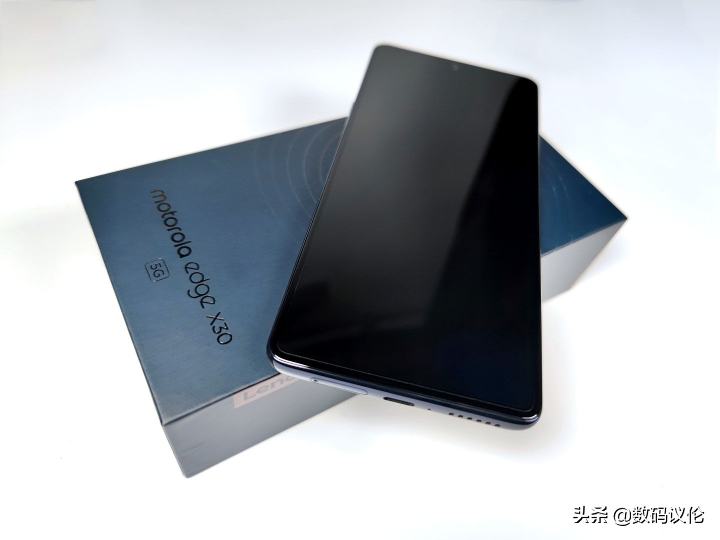 摩托罗拉motoedgex30骁龙8,摩托罗拉motoedgex30优缺点