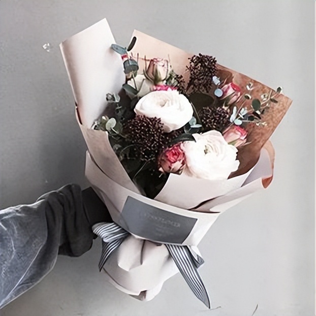 暗恋的人突然有了对象是什么感受,女生知道暗恋男生有对象什么感觉