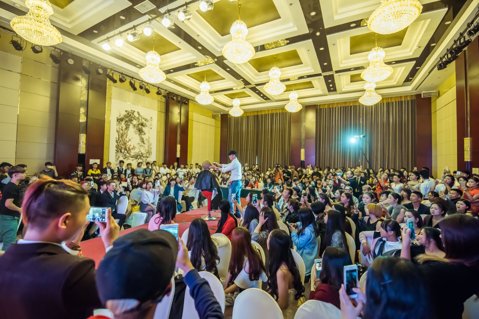 专注美业教育47年,专注美业教育