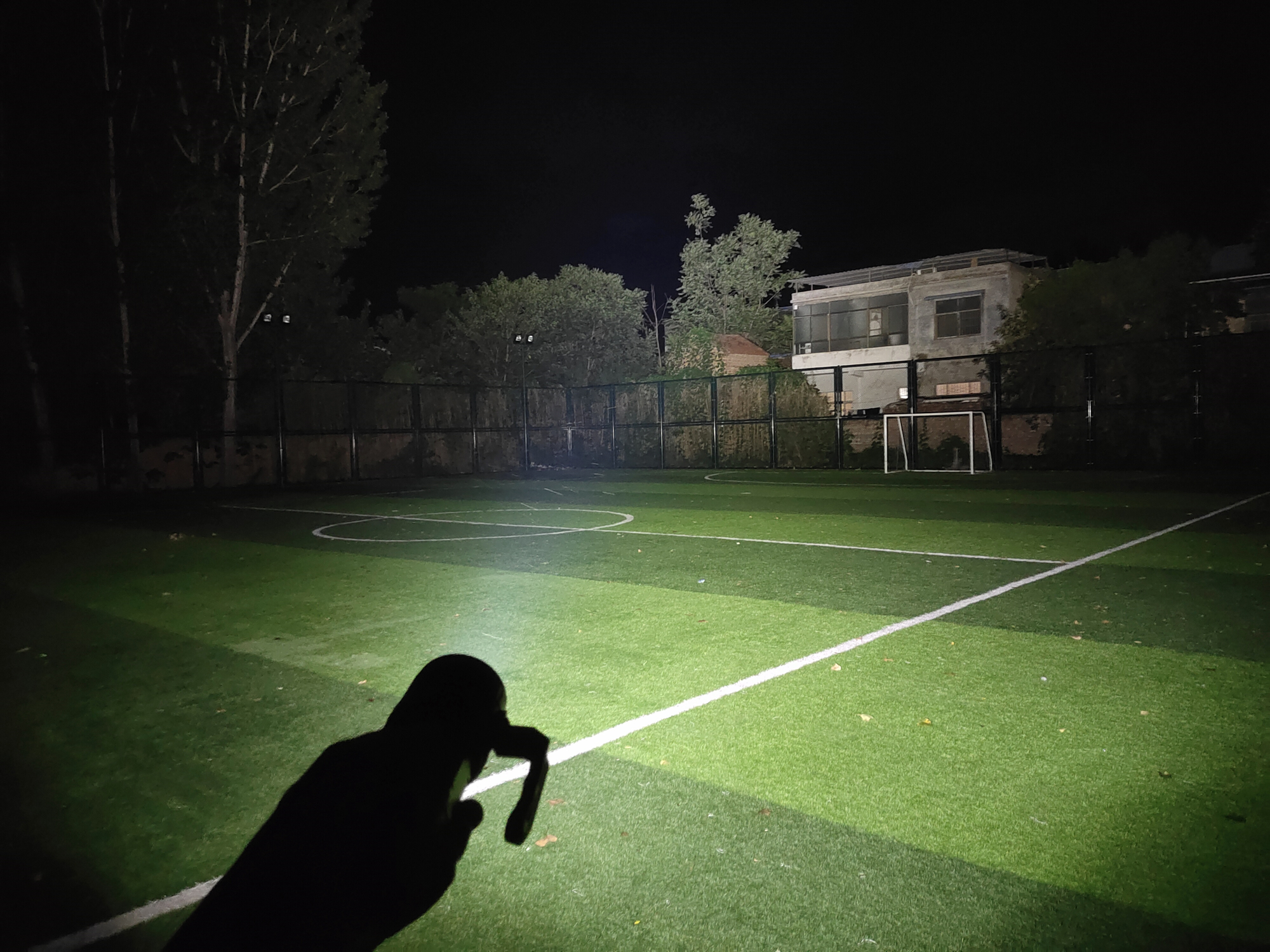 索菲恩dl06手电评测,sofirn索菲恩手电指挥官测评