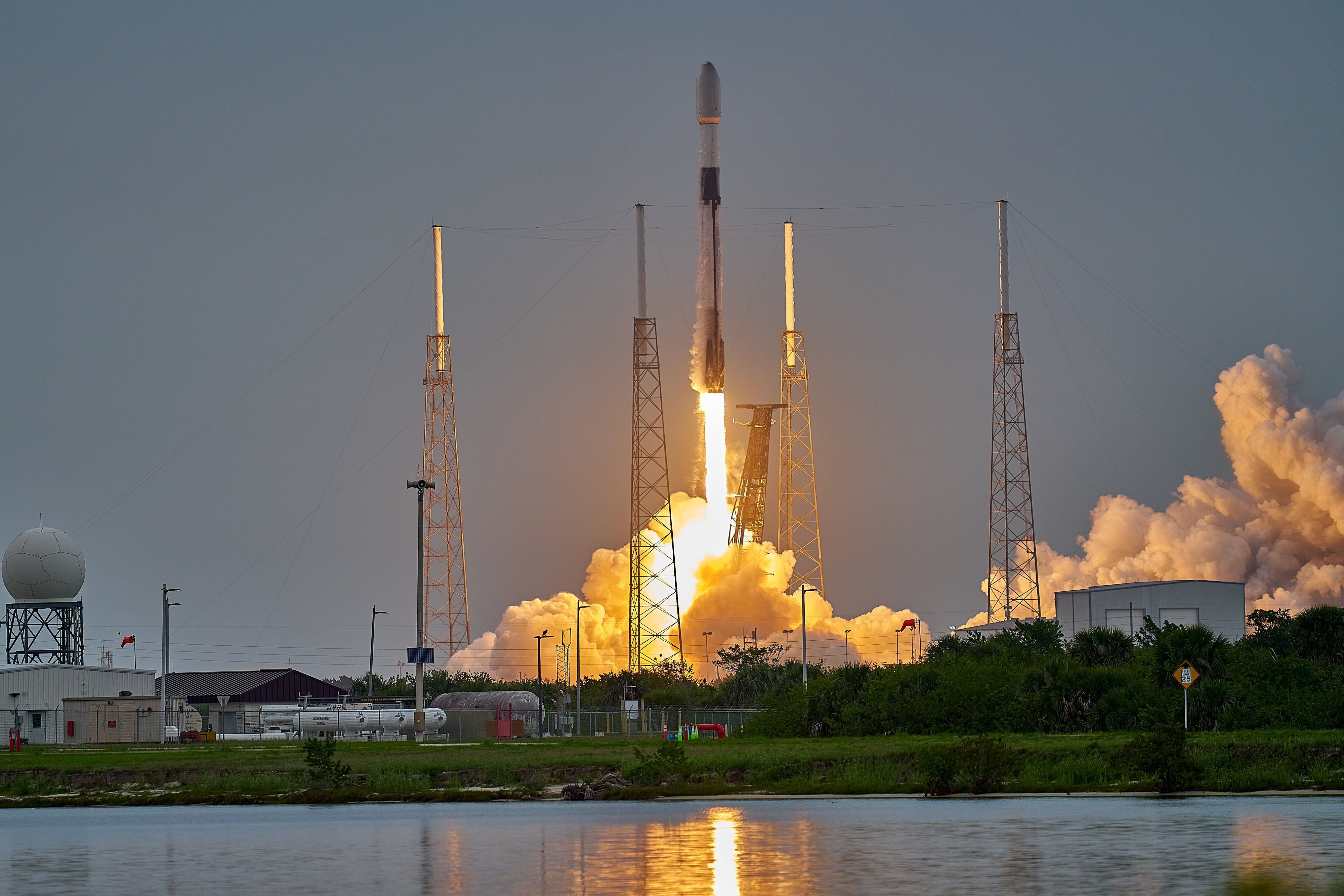 欧洲打造新一代中轨通信星座！容量达数个Tb，美军成首个军事用户