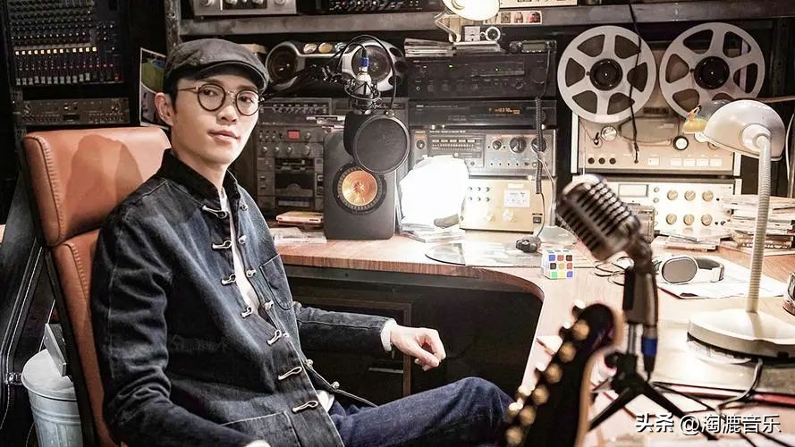 香港乐坛最后一位歌王,香港唯一不会唱歌的明星