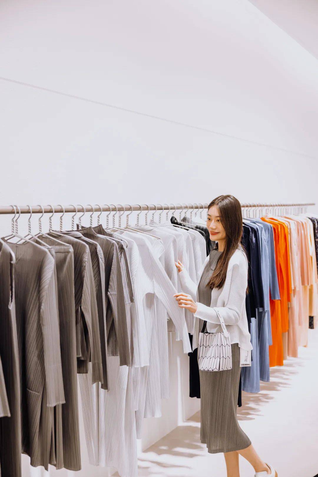 三宅一生水桶包2021,2023年第一只大牌包包