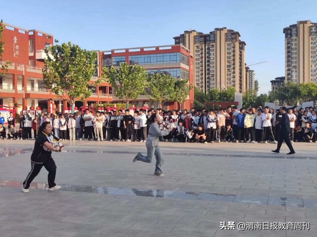 嗨起来广场舞比赛,趣味运动会嗨起来视频