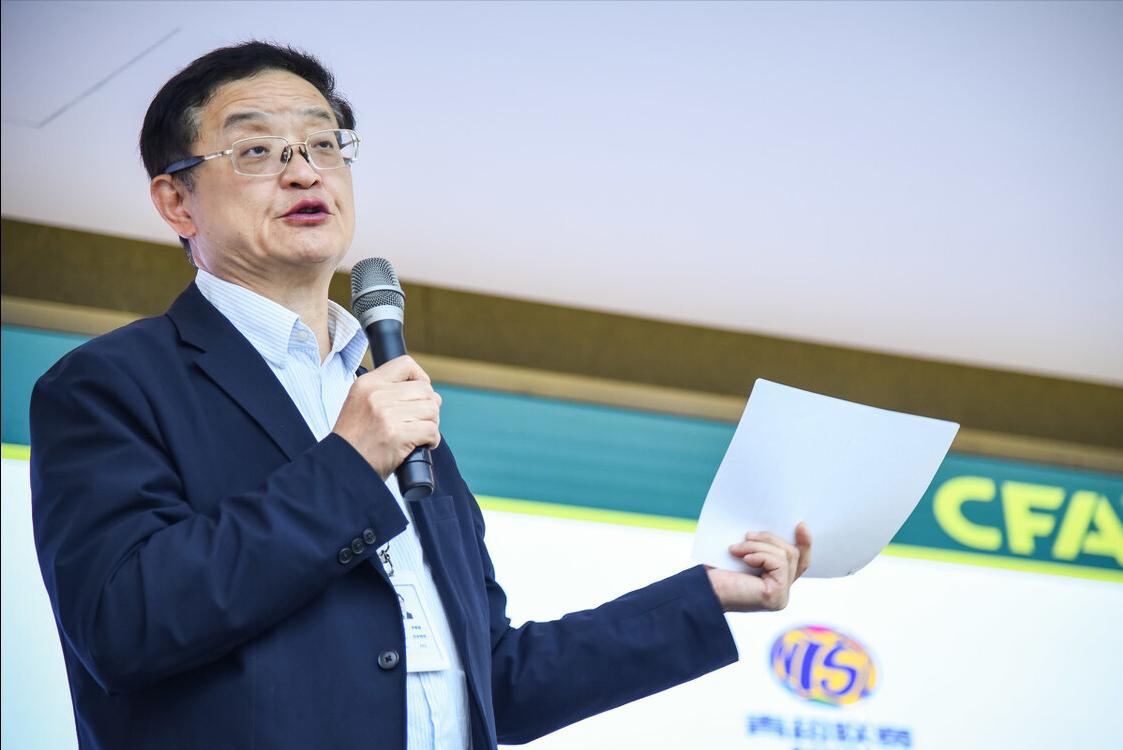 回国在机场被抓，前足协副主席财产转移海外！10年30亿合同藏猫腻