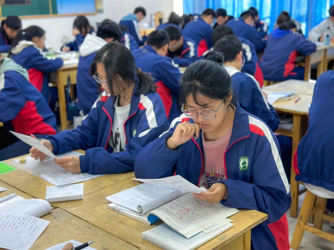 南湖行知丨【战“疫”线下篇】封校不封爱,温暖一直在