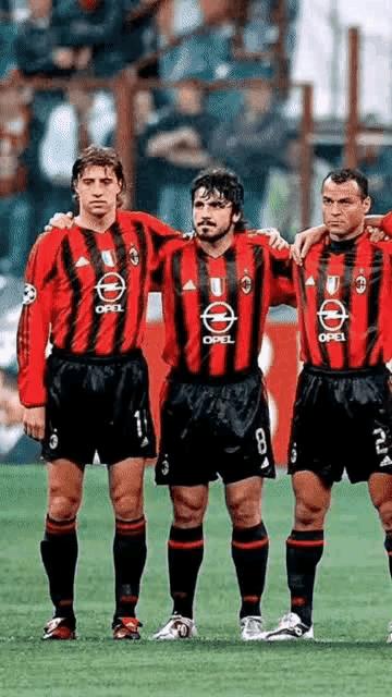 初识96，*情迷**98，挚爱米兰，受困国足，淡看中超，余生仍爱足球