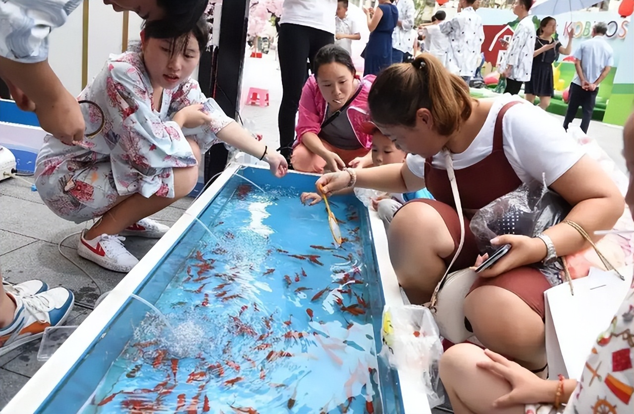 4岁女孩拥有超高智商，专注力远超同龄人，全凭妈妈坚持1个土方法