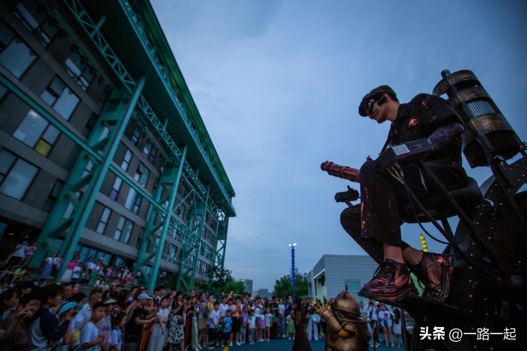 上海又刺激又好玩的网红打卡点,上海网红打卡地必去的五个地方