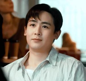 李敏镐和李钟硕同框,韩国明星李钟硕变帅