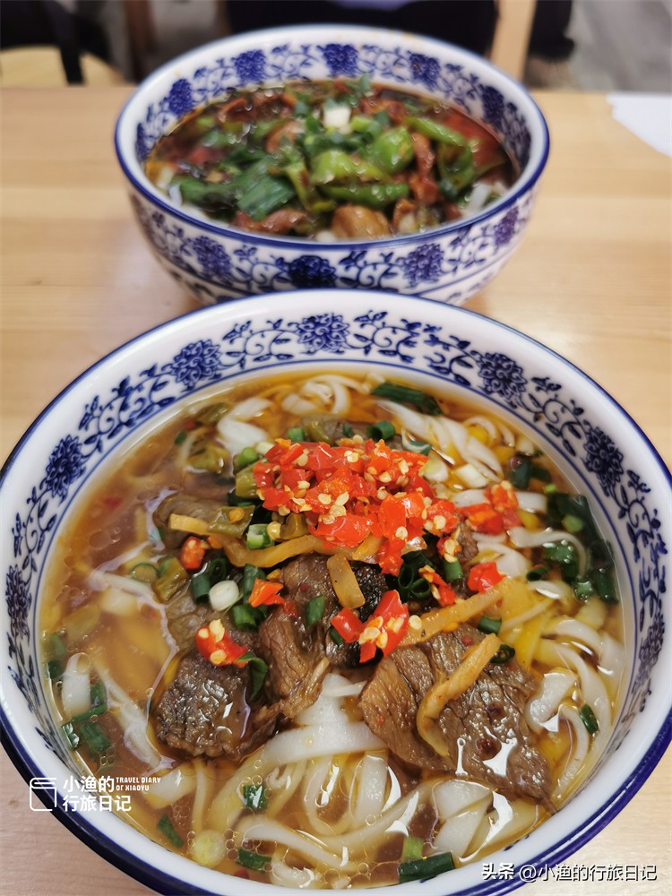 长沙必吃的17家馆子茶颜悦色,长沙美食攻略长沙必去的十大餐厅