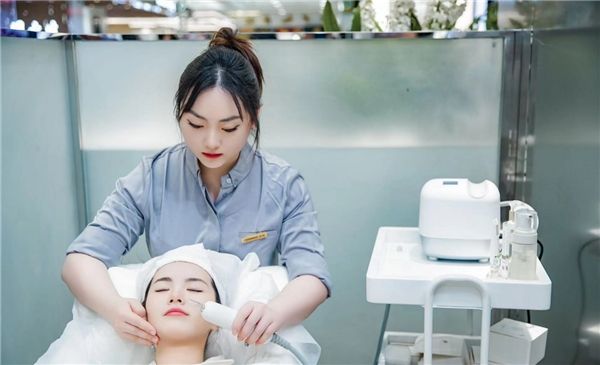 线下消费回暖度持续高位,线下消费复苏回暖