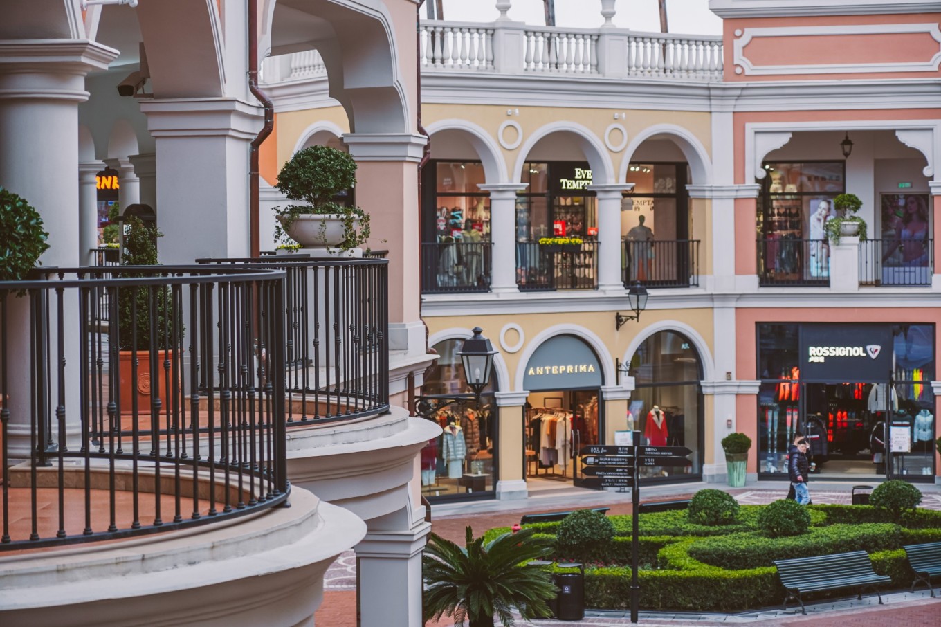 上海佛罗伦萨小镇儿童攻略,上海佛罗伦萨小镇最全购物攻略