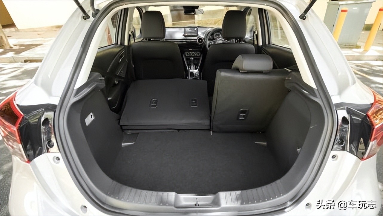 2022款马自达2.0自动质炫版看内饰,2.0马自达测评