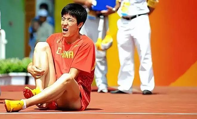 励志人物刘翔故事,刘翔民族英雄