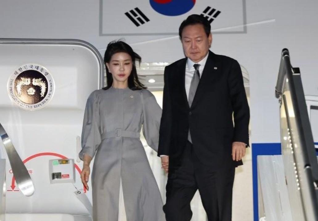 韩国第一夫人同框,韩国第一夫人的脸让人羡慕