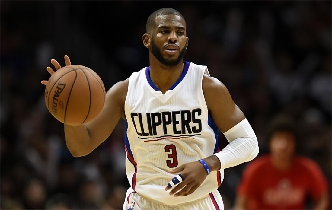 保罗几次入选最佳阵容,攻防一体现役球员