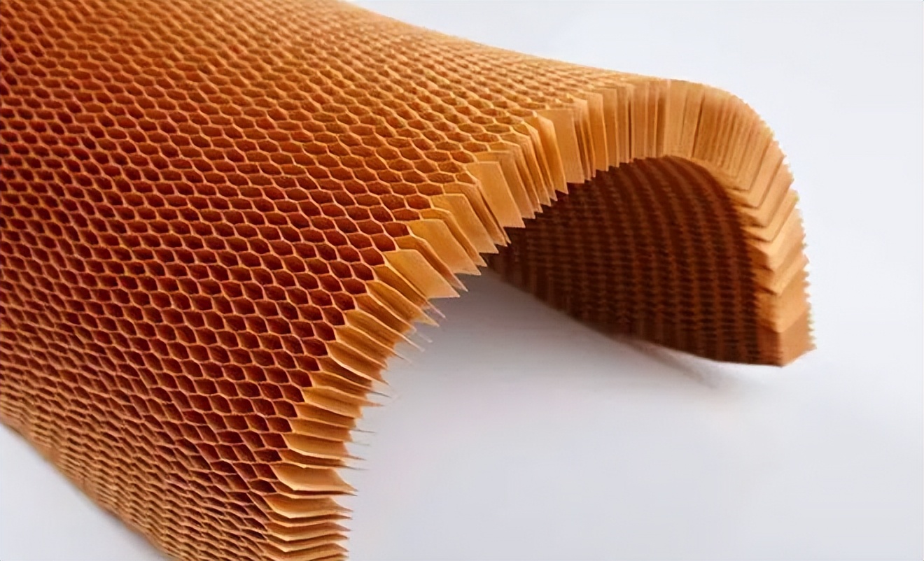 火烧不着枪打不透，这种“*钟金**罩”材料有多强