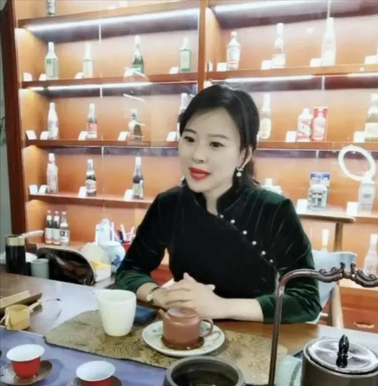 和书记开房已婚少妇*裤底**被扒：7家公司背景惊人，权色交易惯犯